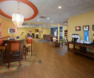 Photo 3 - Hampton Inn Fayetteville Fort Liberty