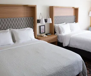 Photo 5 - Holiday Inn Redding by IHG