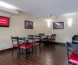 Photo 4 - Red Roof Inn Charlottesville