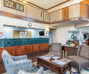 Photo 3 - Quality Suites Paducah I-24