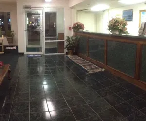 Photo 3 - Garden Inn & Suites