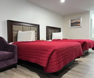 Photo 5 - Garden Inn & Suites