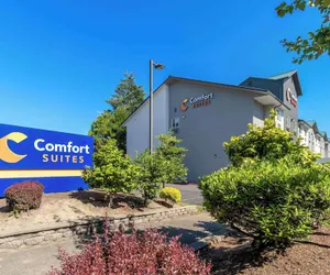 Photo 2 - Comfort Suites Portland Airport