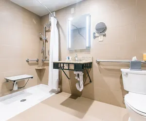 Photo 5 - Crowne Plaza Harrisburg-Hershey by IHG