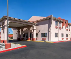 Photo 2 - Quality Inn & Suites Albuquerque North near Balloon Fiesta Park