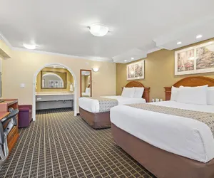 Photo 5 - Alexis Park Hotel