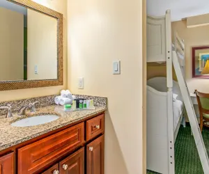 Photo 5 - Holiday Inn & Suites Clearwater Beach by IHG