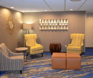 Photo 3 - Best Western Plus Portland Airport Hotel & Suites