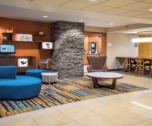 Photo 4 - Fairfield Inn & Suites by Marriott Knoxville/East