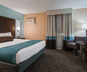 Photo 5 - Best Western Plus Galleria Inn & Suites