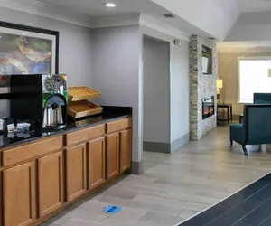 Photo 4 - Quality Inn Crossville Near Cumberland Mountain State Park