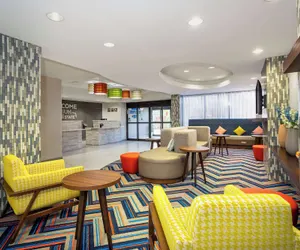 Photo 4 - Hampton Inn Orlando-International Airport