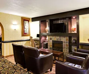 Photo 3 - Days Inn by Wyndham Charlotte/Woodlawn Near Carowinds