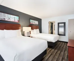 Photo 5 - CLT Sky Suites