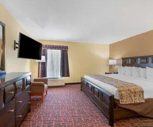 Photo 4 - Best Western Louisville East Inn & Suites