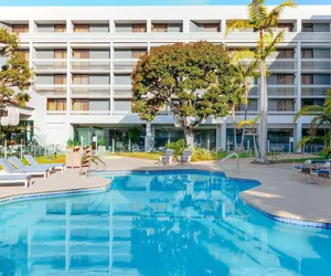 Photo 2 - Hotel MDR Marina del Rey - a DoubleTree by Hilton