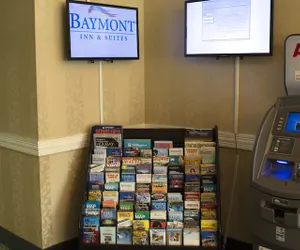 Photo 4 - Baymont by Wyndham East Windsor Bradley Airport