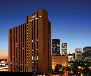 Photo 2 - Crowne Plaza Houston Med Ctr-Galleria Area, an IHG Hotel