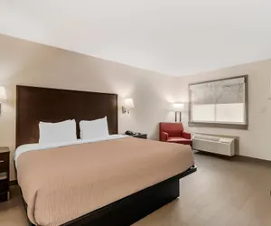 Photo 4 - Quality Inn & Suites I-10 near Fiesta Texas