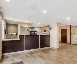 Photo 3 - Quality Inn & Suites I-10 near Fiesta Texas