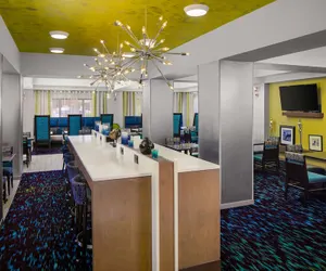 Photo 4 - Hampton Inn & Suites Nashville-Airport