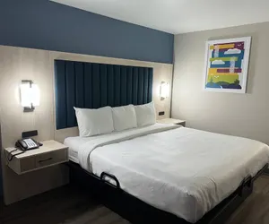 Photo 2 - Park Inn by Radisson