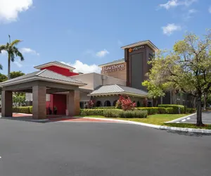 Photo 2 - La Quinta Inn & Suites by Wyndham Ft Lauderdale Cypress Cr