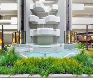 Photo 5 - DoubleTree by Hilton Davenport