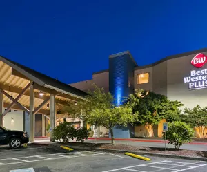 Photo 2 - Best Western Plus Silverdale Beach Hotel