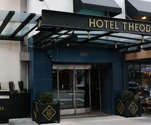 Photo 2 - Hotel Theodore
