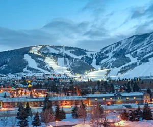 Photo 2 - DoubleTree by Hilton Hotel Park City - The Yarrow