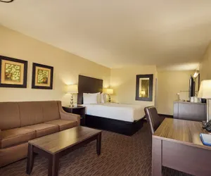 Photo 4 - Cimarron Inn Klamath Falls