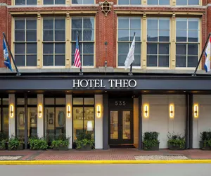 Photo 2 - Hotel Theo New Orleans, Tapestry Collection by Hilton