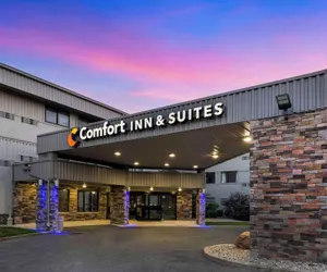 Photo 2 - Comfort Inn & Suites North at the Pyramids