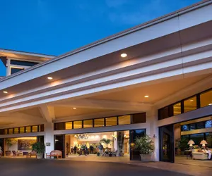 Photo 3 - Maui Coast Hotel