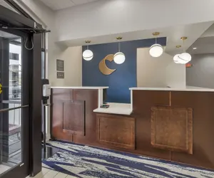 Photo 3 - Comfort Inn & Suites Mundelein-Vernon Hills