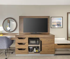 Photo 5 - Hampton Inn New Bern