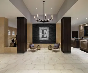 Photo 4 - Embassy Suites by Hilton Fort Worth Downtown