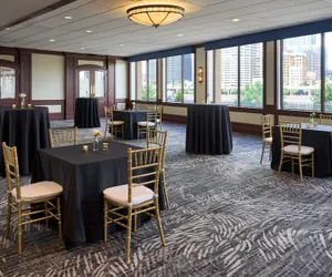 Photo 5 - Sheraton Pittsburgh Hotel at Station Square