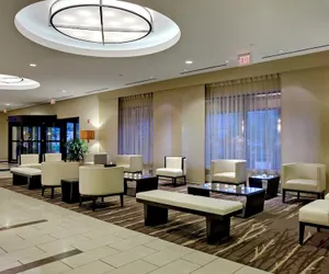 Photo 2 - Crowne Plaza Chicago Ohare Hotel & Conf Ctr by IHG