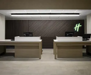 Photo 2 - Holiday Inn Hotel & Suites Boston - Peabody by IHG