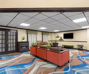 Photo 4 - Baymont by Wyndham Knoxville I-75