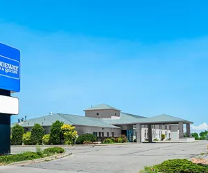 Photo 2 - Rodeway Inn & Suites