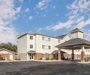 Photo 2 - Best Western Beacon Inn