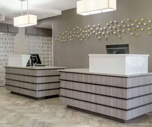 Photo 5 - Best Western Beacon Inn