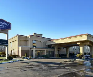 Photo 2 - Hampton Inn Columbus-East