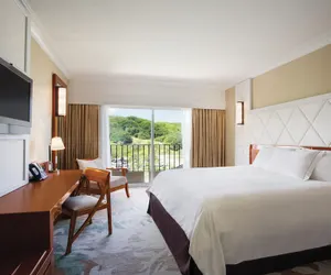 Photo 2 - Hilton Guam Resort And Spa