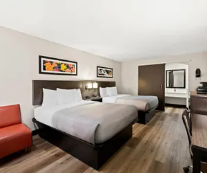 Photo 4 - Quality Inn & Suites