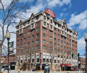 Photo 2 - Hotel Alex Johnson Rapid City, Curio Collection by Hilton