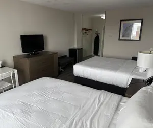 Photo 5 - Silver Beach Hotel